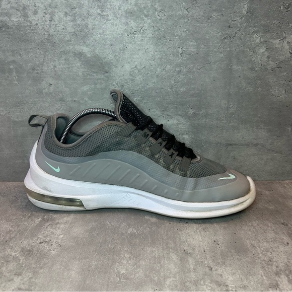 Nike Air Max Axis Running Shoes AA2168-001 Womens sz 9 - grey - Picture 3 of 7